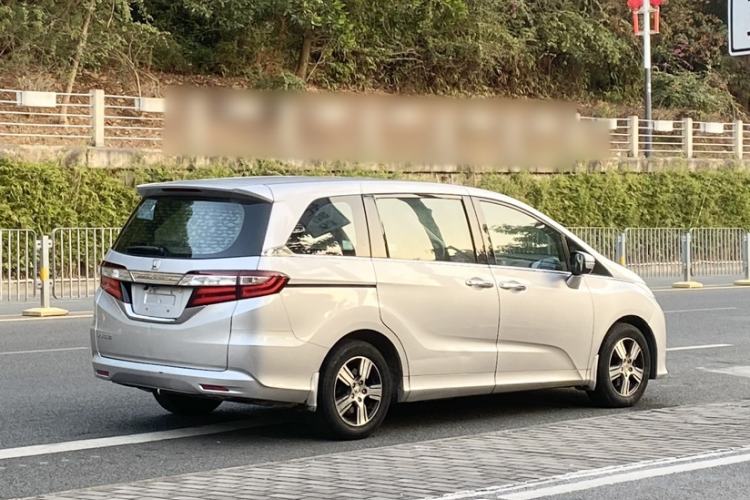 Used Honda Odyssey 2015 Revised Version 2.4L Comfort Edition Exterior 1