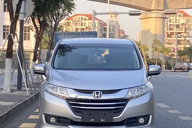 Used Honda Odyssey 2015 Revised Version 2.4L Comfort Edition Exterior 2