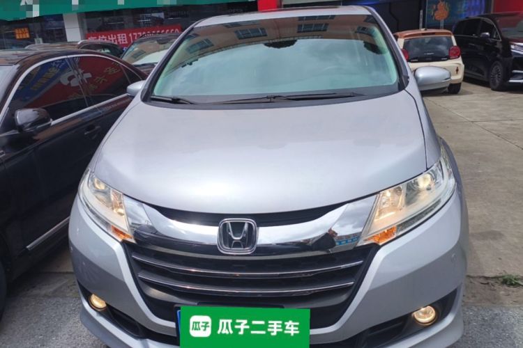 Used Honda Odyssey 2015 Revised 2.4L Luxury Edition Front