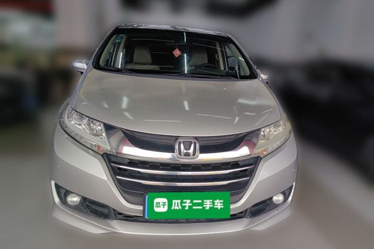 Used Honda Odyssey 2015 Revised 2.4L Luxury Edition Front