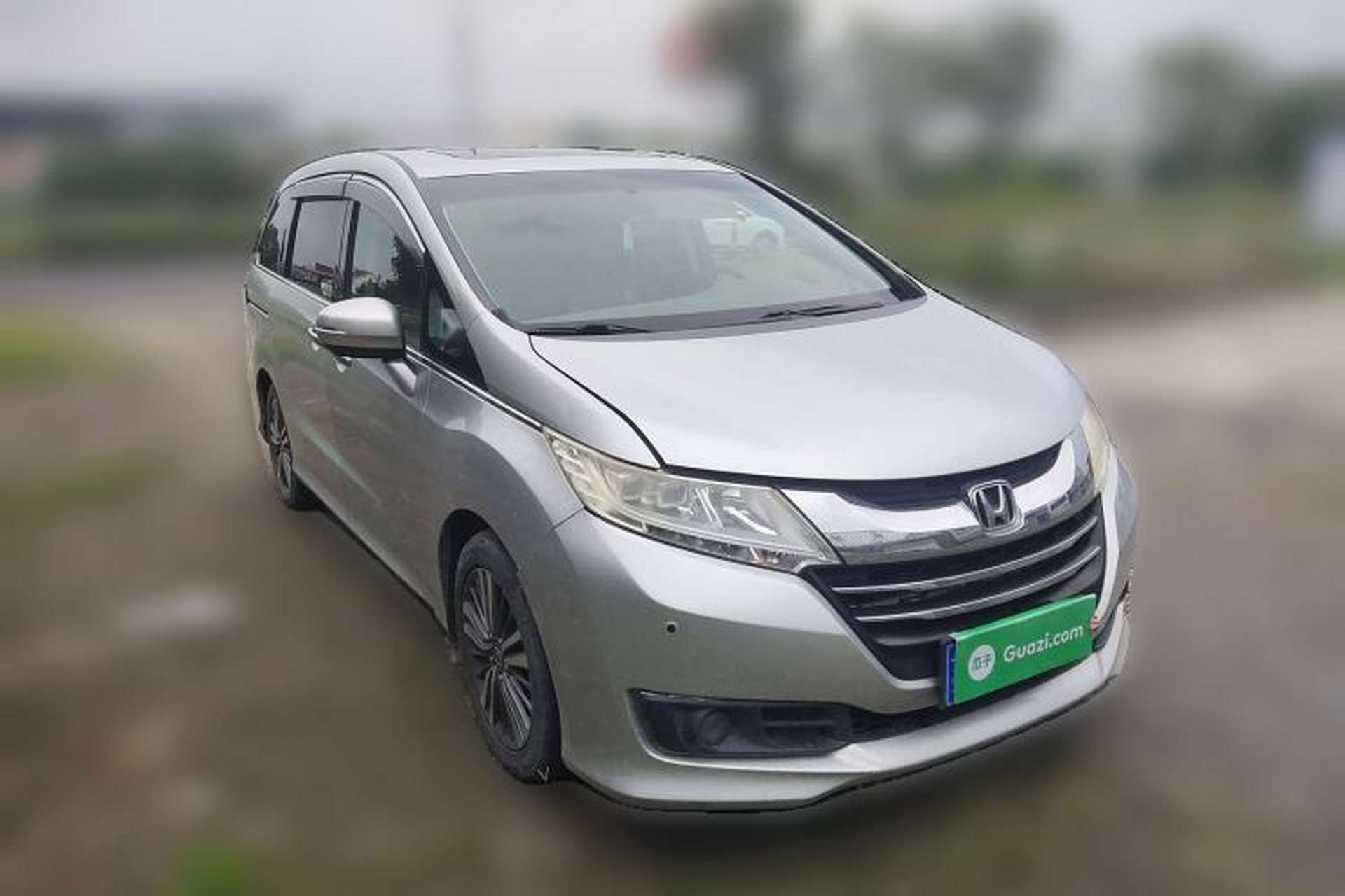 Used Honda Odyssey 2015 Updated Version 2.4L Smart Edition Front Right 45 Deg