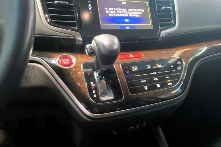 Used Honda Odyssey 2015 2.4L Smart Edition Gear Lever