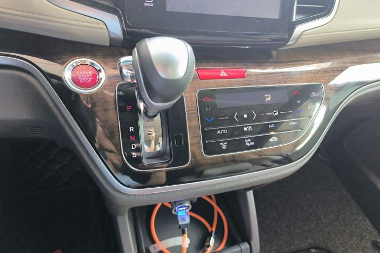 Used Honda Odyssey 2015 2.4L Prestige Edition Gear Lever