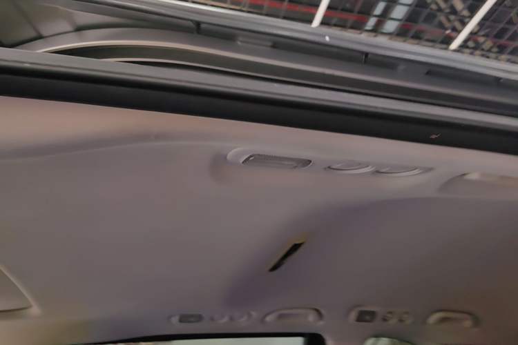 Used Honda Odyssey 2015 Revised 2.4L Luxury Edition Headliner