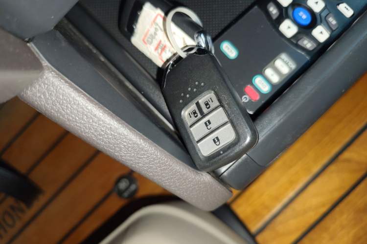 Used Honda Odyssey 2015 Revised Version 2.4L Supreme Edition Interior 1
