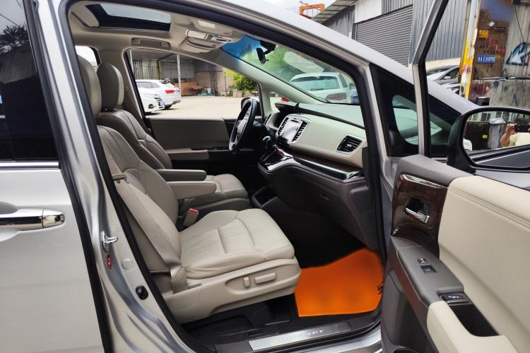 Used Honda Odyssey 2015 2.4L Smart Edition Interior 5