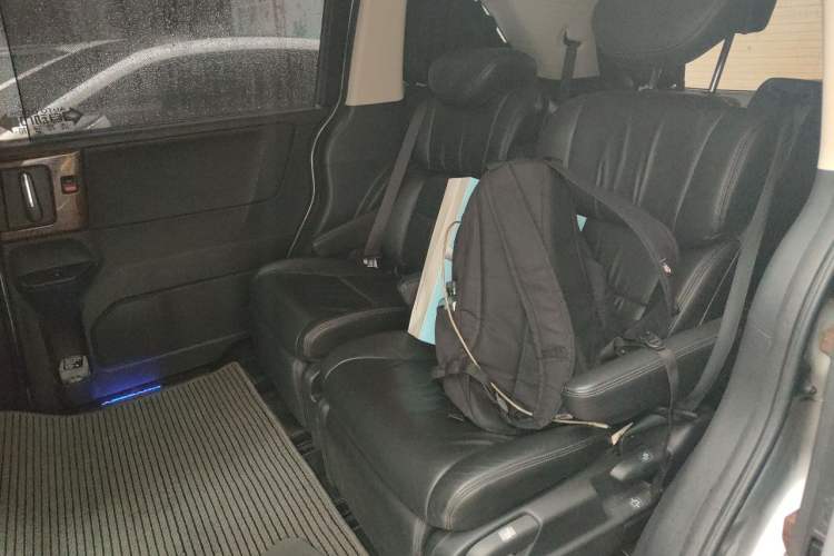 Used Honda Odyssey 2015 2.4L Prestige Edition Left Rear Seat