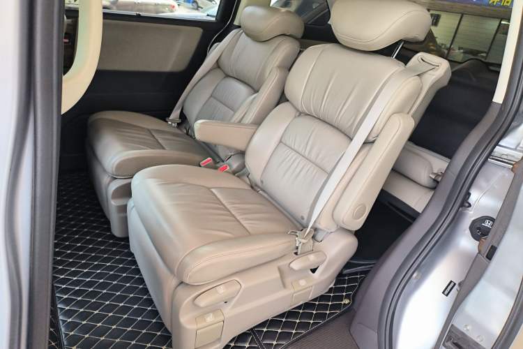 Used Honda Odyssey 2015 2.4L Prestige Edition Left Rear Seat