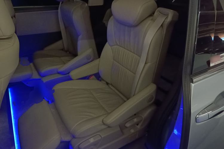 Used Honda Odyssey 2015 2.4L Smart Edition Left Rear Seat