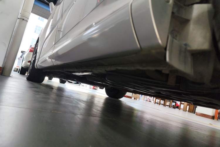 Used Honda Odyssey 2015 2.4L Smart Edition Left Side Sill