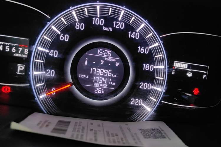 Used Honda Odyssey 2015 Revised 2.4L Luxury Edition Odometer Close Up