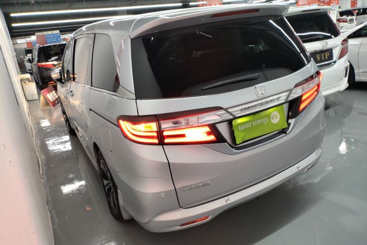 Used Honda Odyssey 2015 2.4L Luxury Edition Rear Left 45 Deg