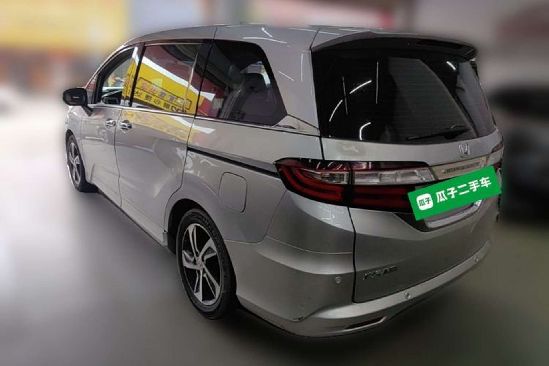 Used Honda Odyssey 2015 Revised 2.4L Luxury Edition Rear Left 45 Deg
