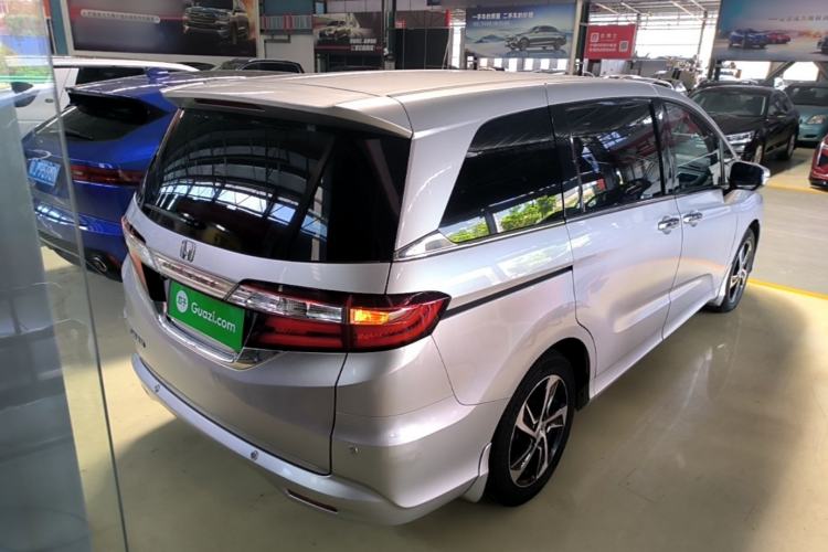 Used Honda Odyssey 2015 2.4L Smart Edition Rear Right 45 Deg