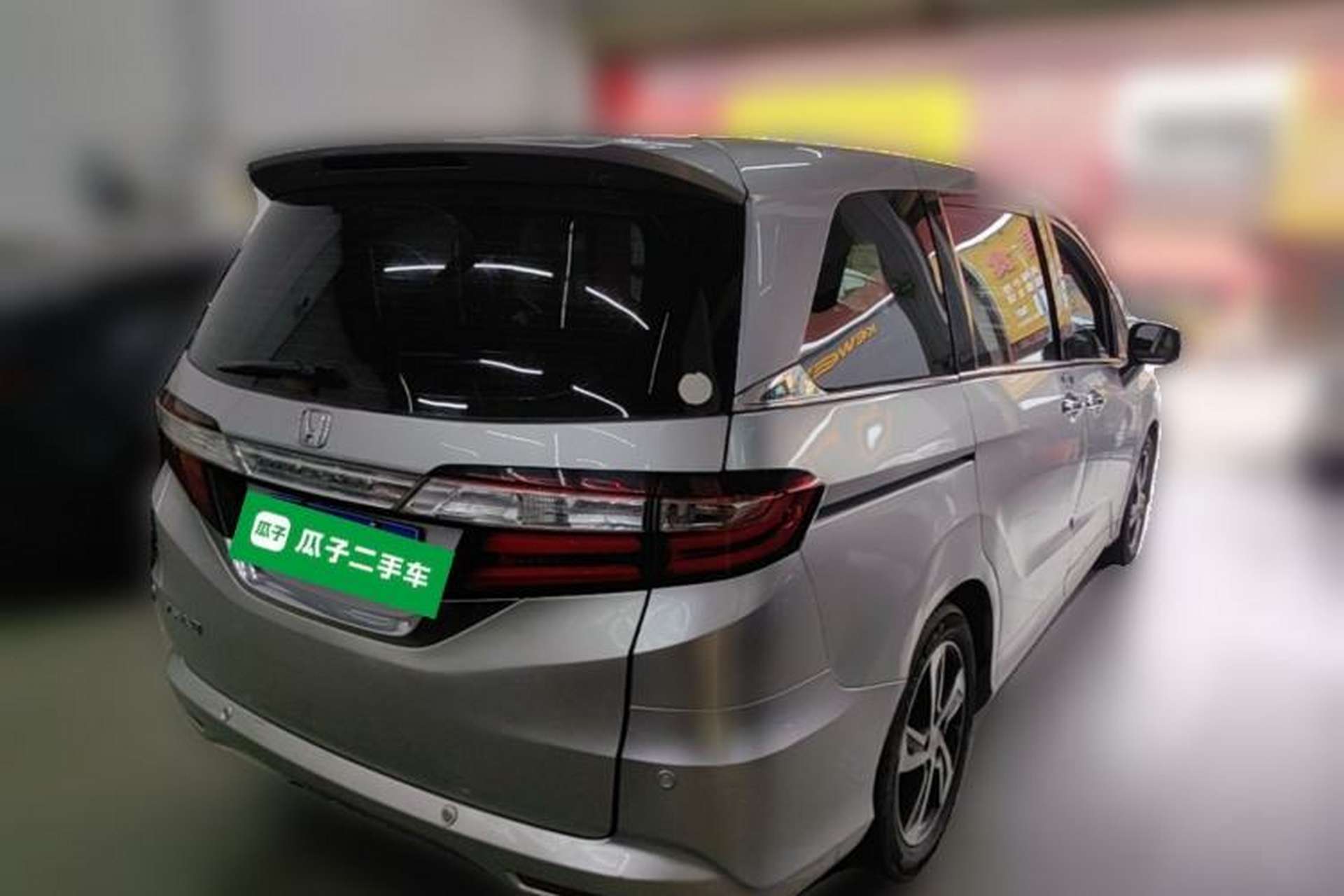 Used Honda Odyssey 2015 Revised 2.4L Luxury Edition Rear Right 45 Deg