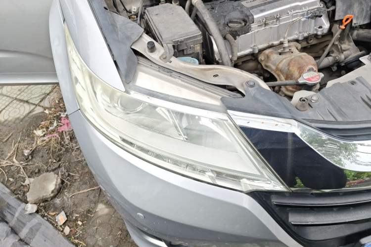 Used Honda Odyssey 2015 Revised Version 2.4L Comfort Edition Right Front Headlight