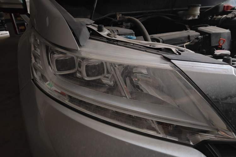 Used Honda Odyssey 2015 2.4L Smart Edition Right Front Headlight