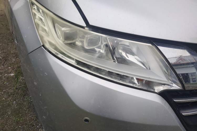 Used Honda Odyssey 2015 Updated Version 2.4L Smart Edition Right Front Headlight