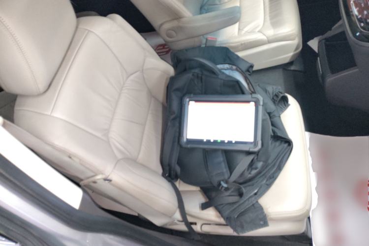Used Honda Odyssey 2015 2.4L Luxury Edition Right Front Seat
