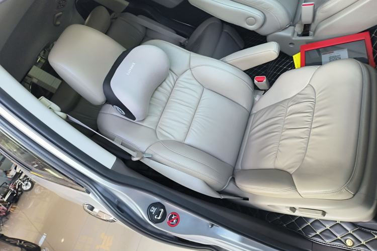 Used Honda Odyssey 2015 2.4L Prestige Edition Right Front Seat