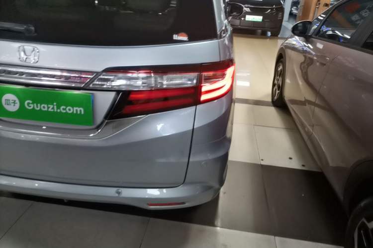 Used Honda Odyssey 2015 Updated Version 2.4L Smart Edition Right Rear Taillight
