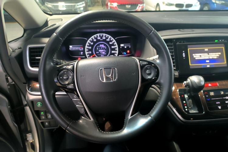 Used Honda Odyssey 2015 2.4L Smart Edition Steering Wheel