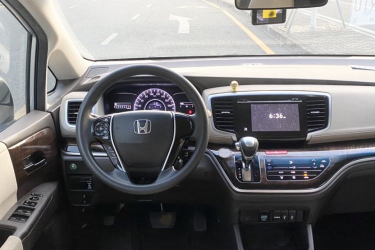 Used Honda Odyssey 2015 Revised Version 2.4L Comfort Edition Steering Wheel
