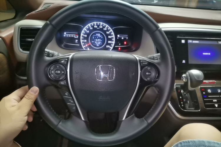 Used Honda Odyssey 2015 Updated Version 2.4L Smart Edition Steering Wheel