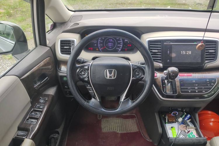 Used Honda Odyssey 2015 Updated Version 2.4L Smart Edition Steering Wheel
