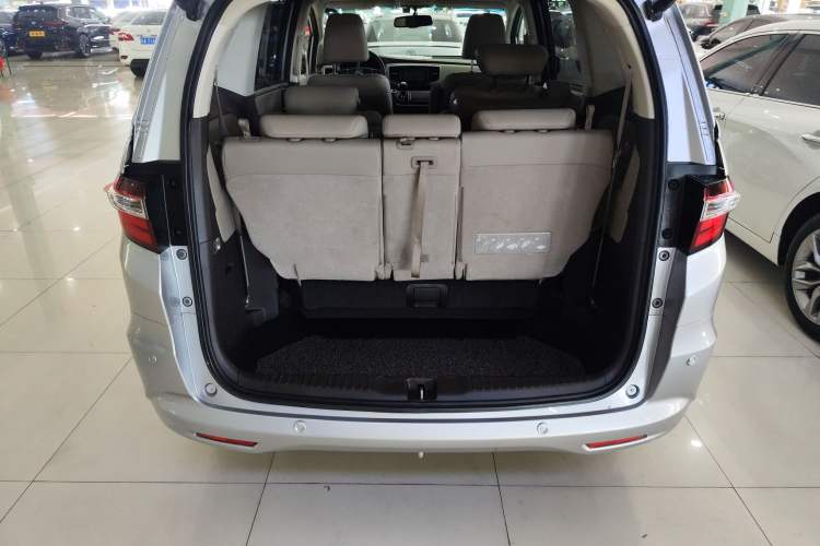 Used Honda Odyssey 2015 Revised Version 2.4L Supreme Edition Trunk