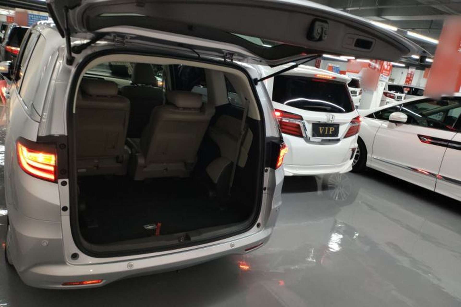 Used Honda Odyssey 2015 2.4L Luxury Edition Trunk