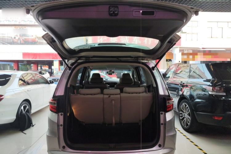 Used Honda Odyssey 2015 Revised Version 2.4L Comfort Edition Trunk