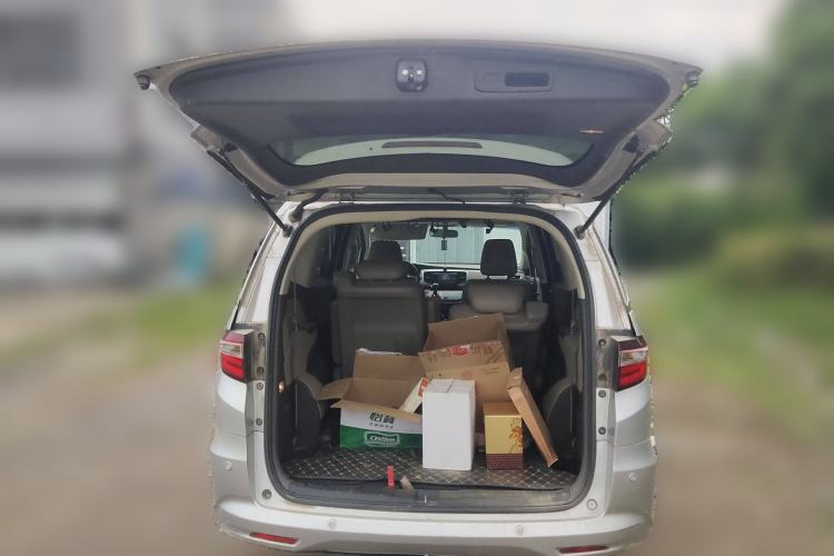 Used Honda Odyssey 2015 Updated Version 2.4L Smart Edition Trunk