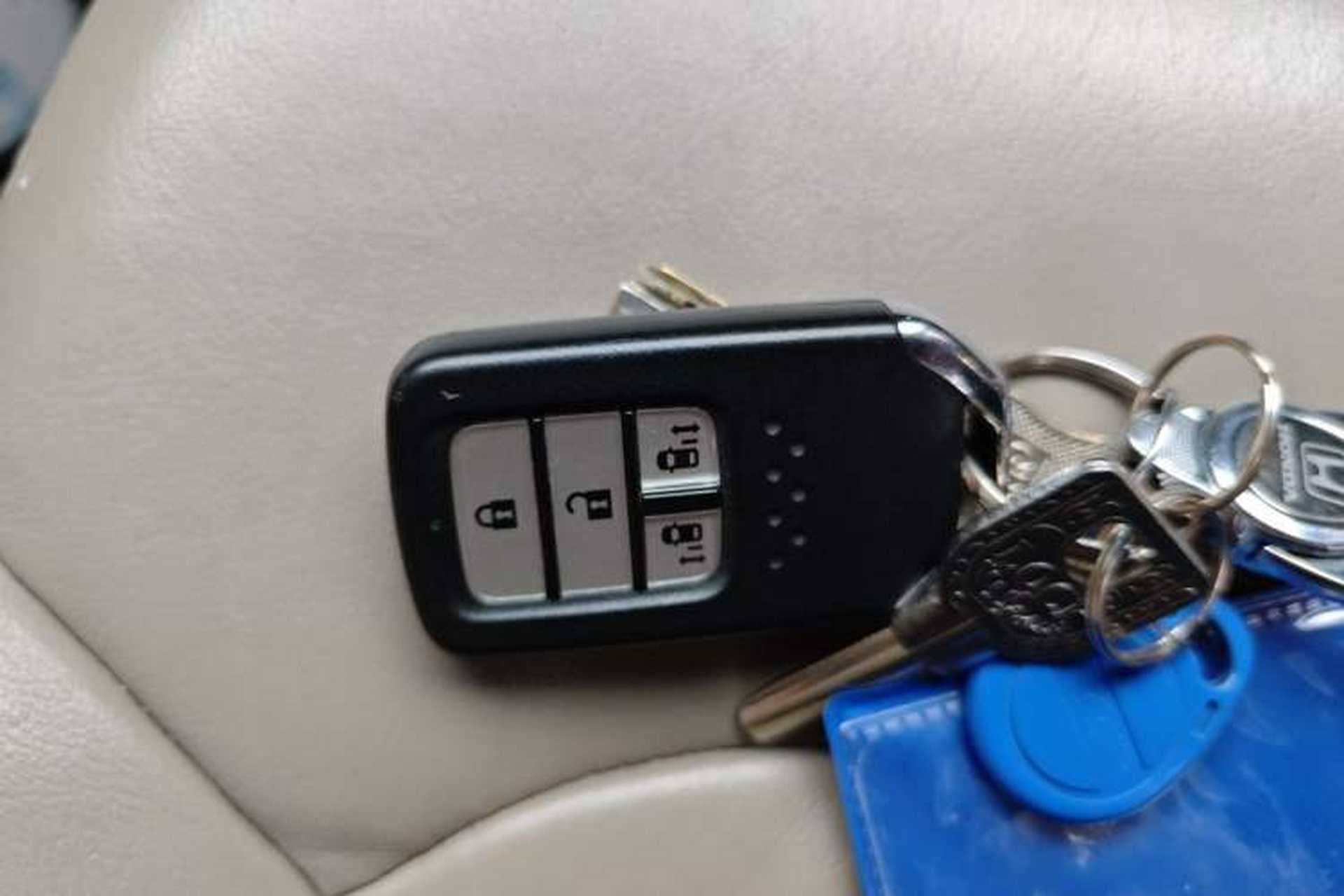 Used Honda Odyssey 2015 2.4L Prestige Edition Vehicle Key