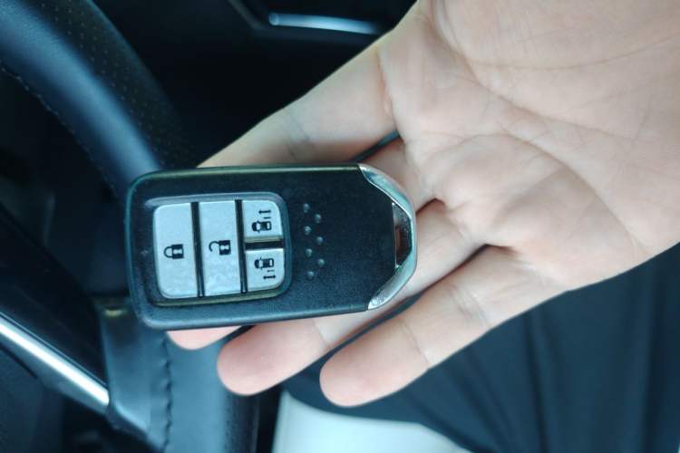 Used Honda Odyssey 2015 2.4L Luxury Edition Vehicle Key