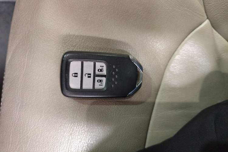 Used Honda Odyssey 2015 2.4L Smart Edition Vehicle Key