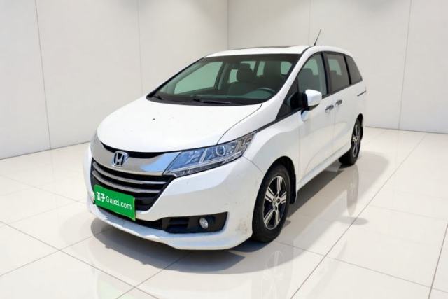 Używany Honda Odyssey 2015 2.4L Comfort Edition