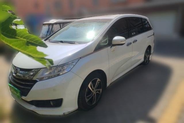 Used Honda Odyssey 2015 Updated Version 2.4L Smart Edition