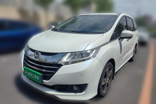 Used Honda Odyssey 2015 Revised Version 2.4L Supreme Edition