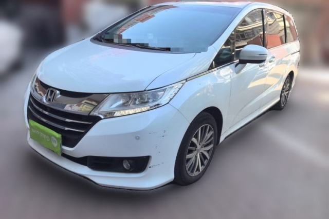 Used Honda Odyssey 2015 Revised Version 2.4L Supreme Edition