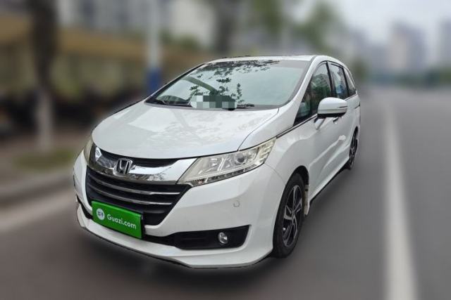 Used Honda Odyssey 2015 Revised 2.4L Luxury Edition