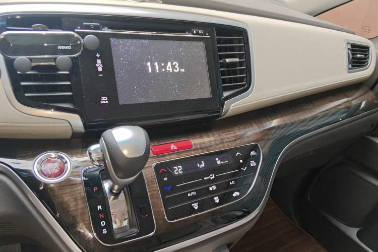 Used Honda Odyssey 2015 2.4L Luxury Edition Audio And AC Panel