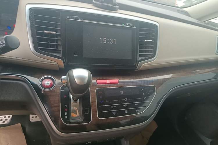 Used Honda Odyssey 2015 2.4L Luxury Edition Audio And AC Panel