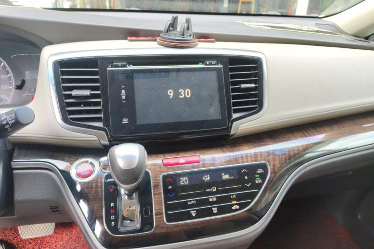 Used Honda Odyssey 2015 Revised 2.4L Luxury Edition Audio And AC Panel