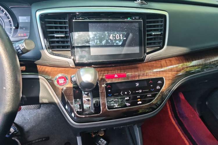 Used Honda Odyssey 2015 2.4L Prestige Edition Audio And AC Panel