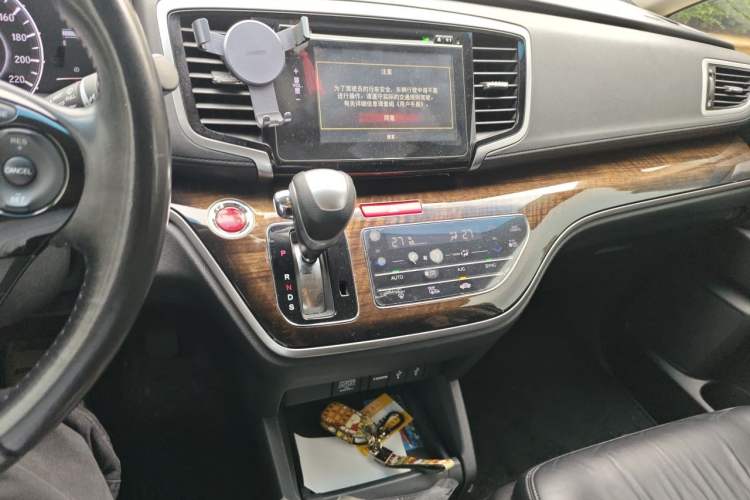 Used Honda Odyssey 2015 2.4L Prestige Edition Audio And AC Panel