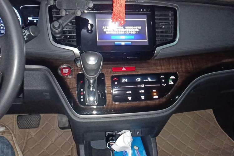 Used Honda Odyssey 2015 Updated Version 2.4L Smart Edition Audio And AC Panel