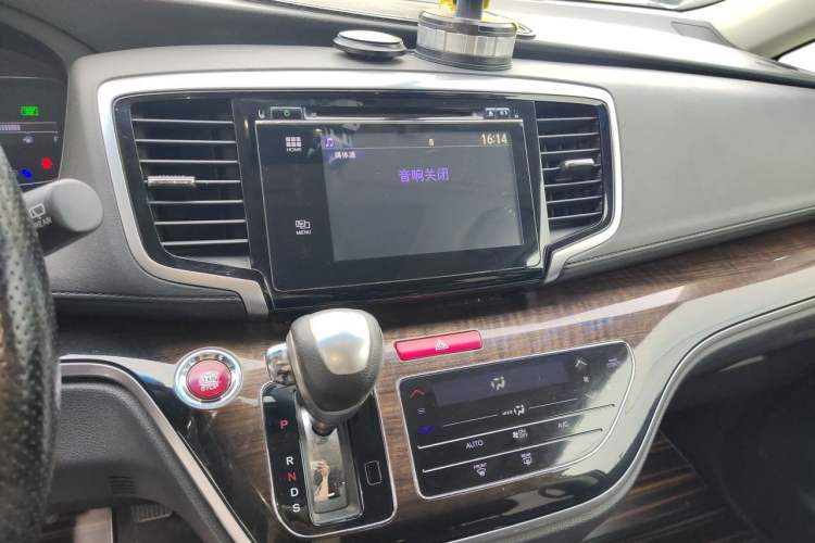 Used Honda Odyssey 2015 2.4L Smart Edition Audio And AC Panel