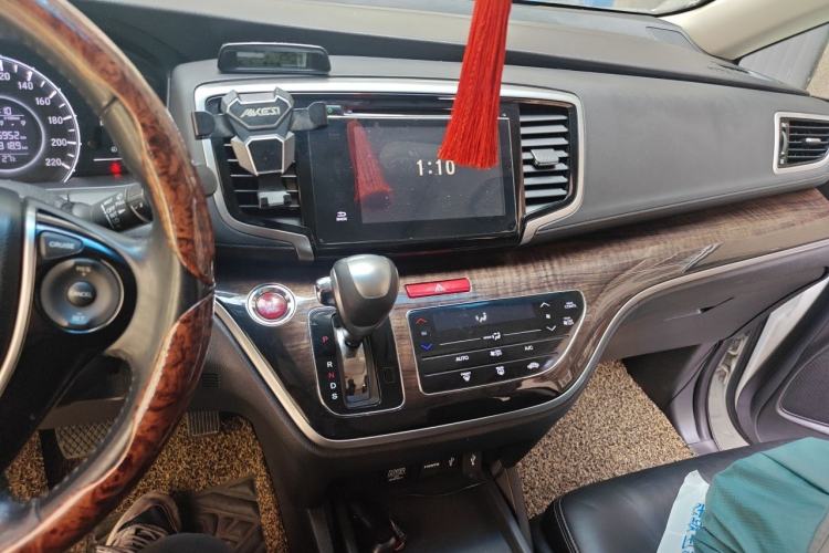 Used Honda Odyssey 2015 2.4L Smart Edition Audio And AC Panel