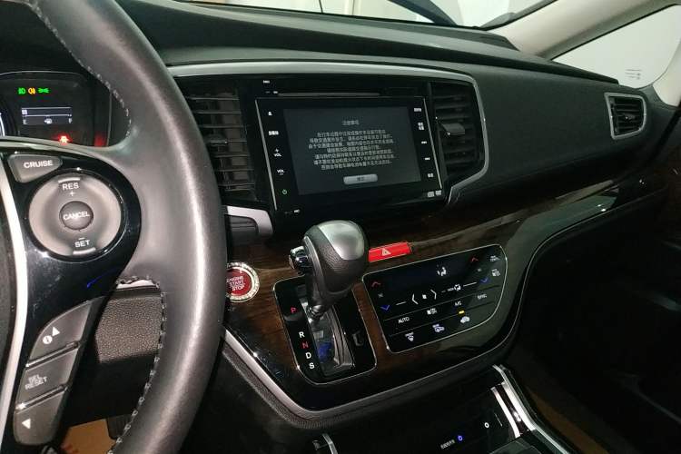 Used Honda Odyssey 2015 2.4L Supreme Edition Audio And AC Panel